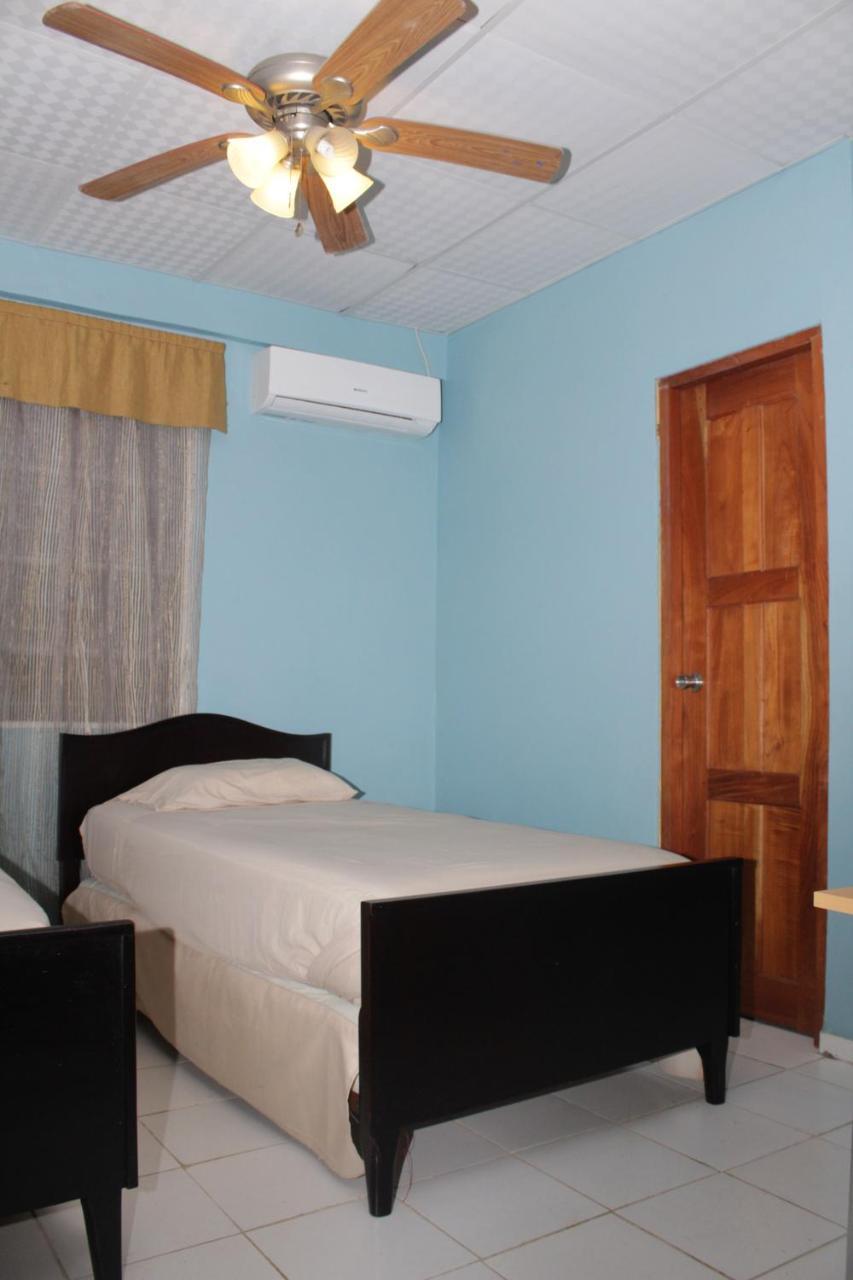 Hostel Guayacan Puerto Armuelles Dış mekan fotoğraf